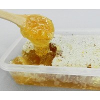 木桶土蜂蜜蜂巢蜜500克樂扣盒裝一年只取一次割出來(lái)的蜂巢蜜