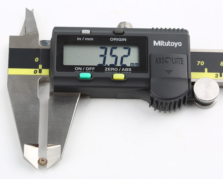 粉末冶金加工零件的這些問題，或許是壓制壓力設(shè)錯了！